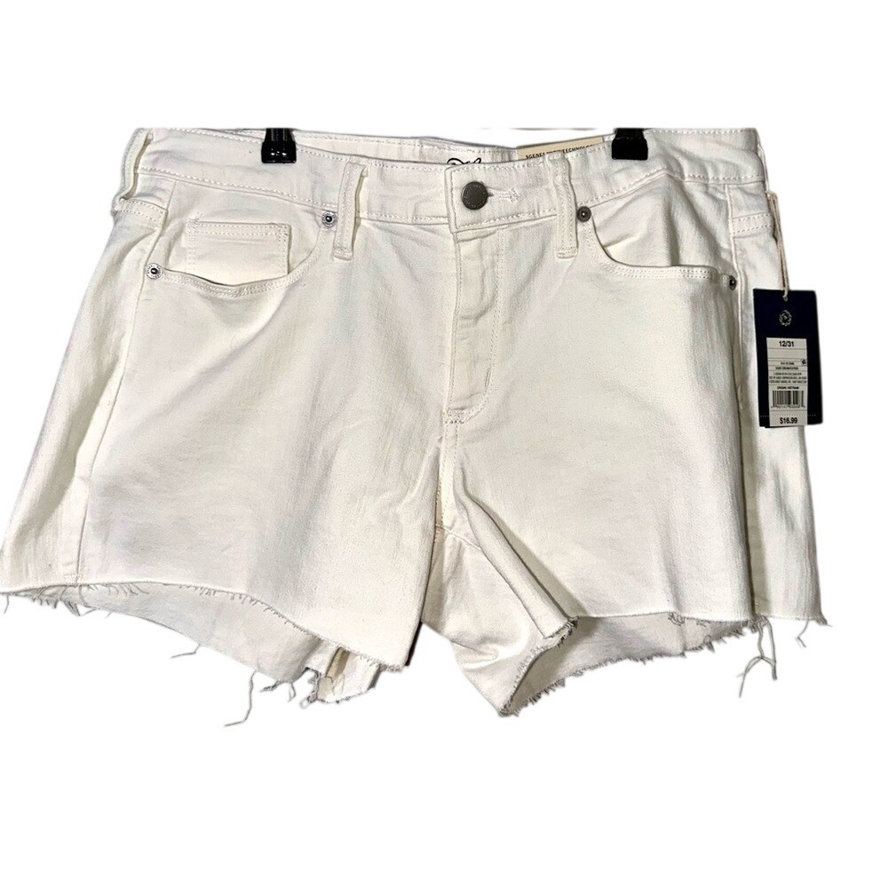 NWT UNIVERSAL THREAD Mid-Rise Midi Denim Shorts Cream‎ Raw Hem - 12/31